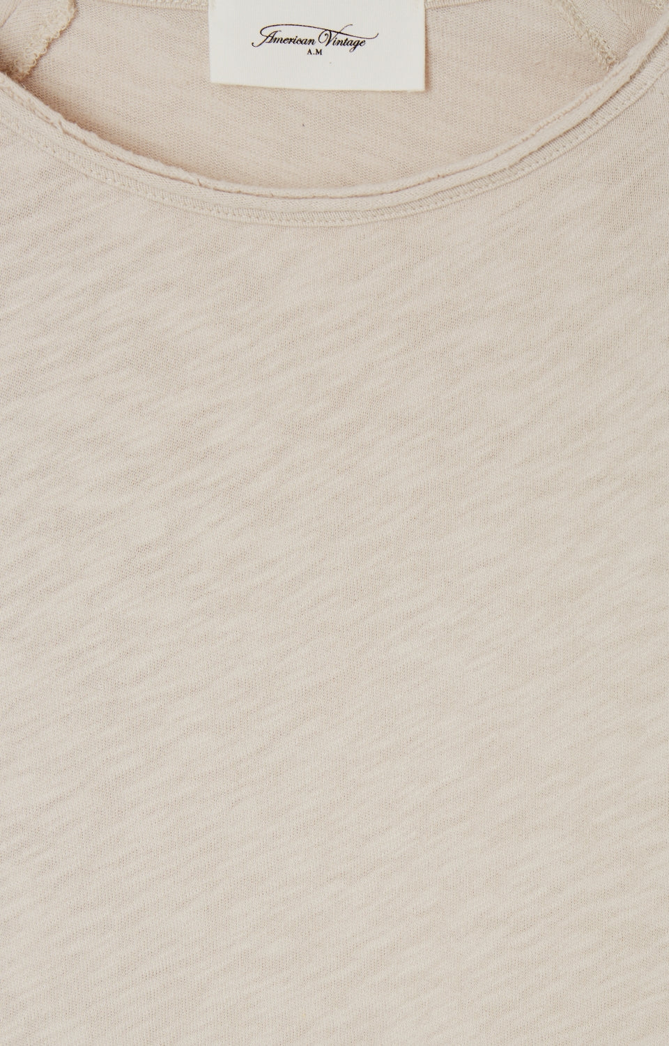 Women's T-Shirt Sonoma Vintage Mastic American Vintage – Detailansicht Bootneck und Slub-Textur