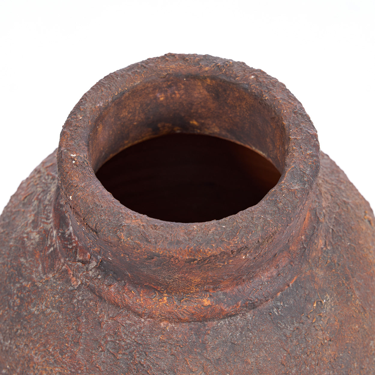 Amphora Rustica Vase Burgundy M — second angle on white background