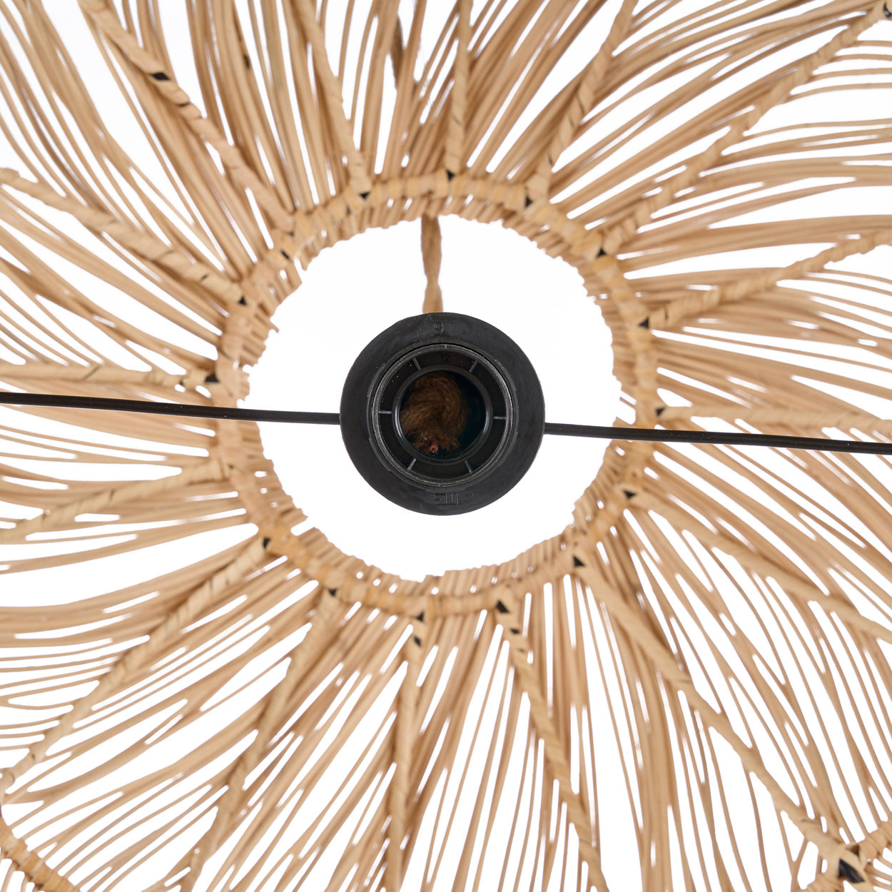 Aurora Puff Pendant Natural XL – detail weave