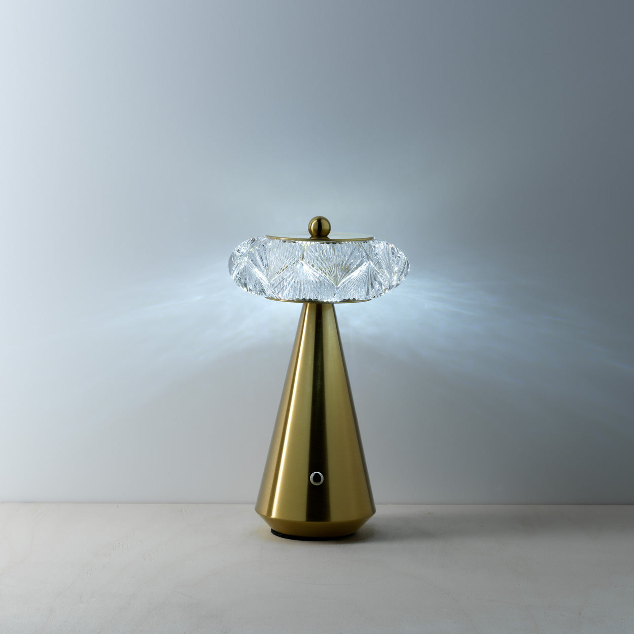 The Diamond Diva LED Table Lamp, USB-C charging port detail