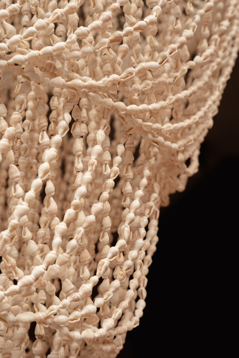 The Ocean Tower Shell Chandelier – rim detail