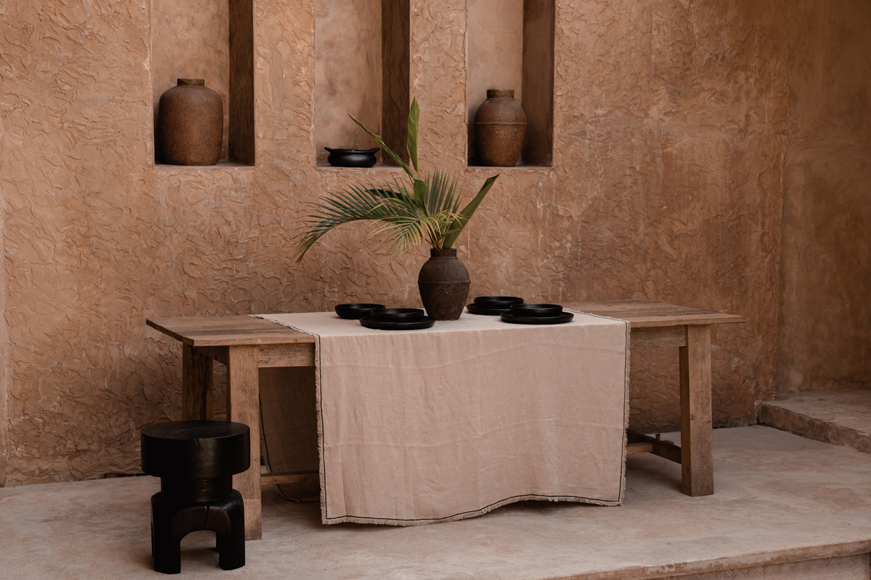 The Tuscany Tablecloth — Natural Black 150×300, close-up of black zigzag fringe stitch