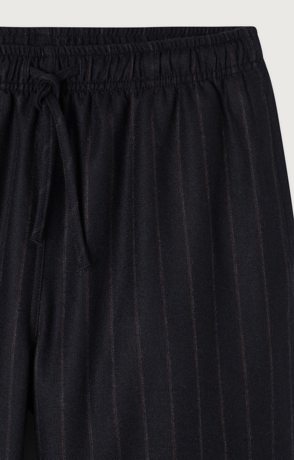 Women's Trousers Dirow Navy Stripes American Vintage – Detailansicht Bund und Nadelstreifen-Textur