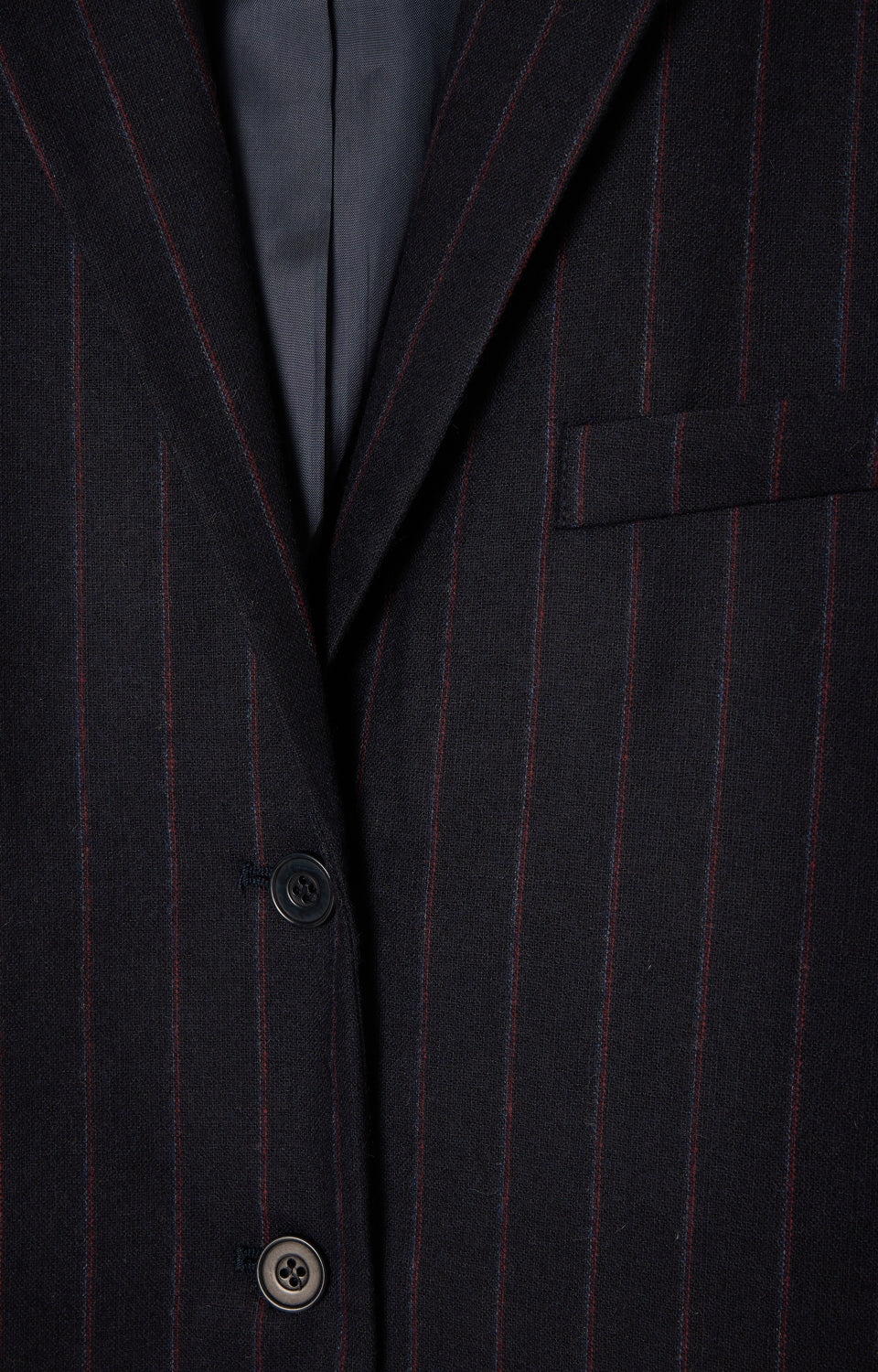 Women's Blazer Dirow Navy Stripes American Vintage – Detailansicht Revers-Kragen und Nadelstreifen