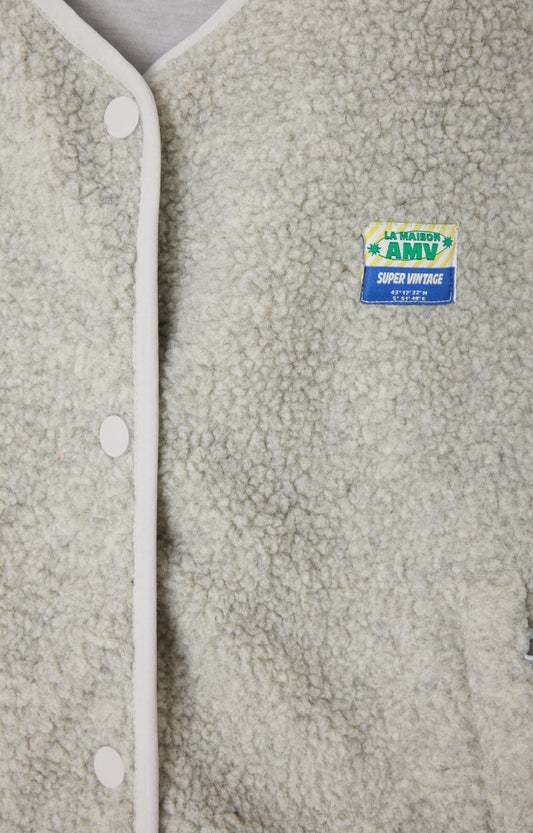 Women's Jacket Hoktown American Vintage – Detailansicht La Maison AMV Patch und Shearling-Textur