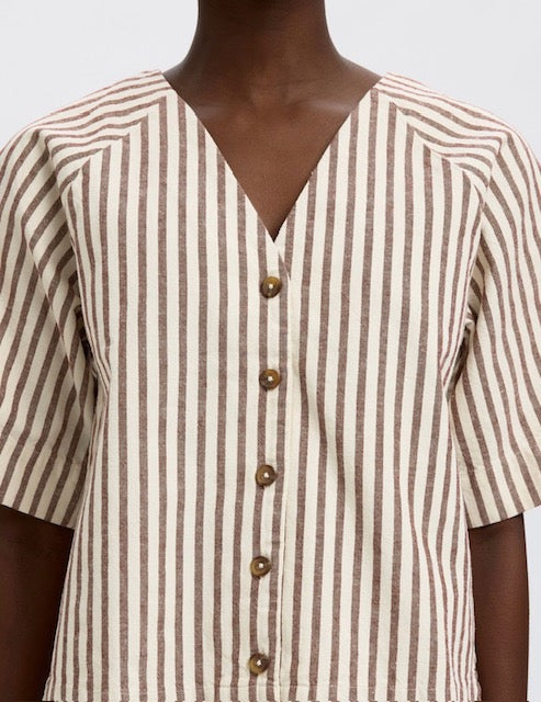 SLFTONIA 2/4 Sleeve Blouse – Detail V-Neck