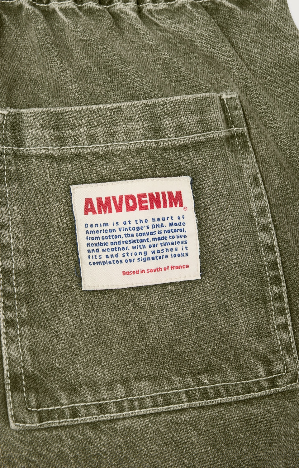Women's Trousers Uzatown American Vintage – Detailansicht AMVDENIM-Patch
