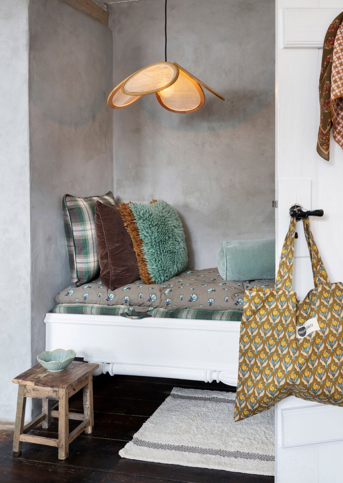 Madam Stoltz VELVET BOLSTER CUSHION – Aqua