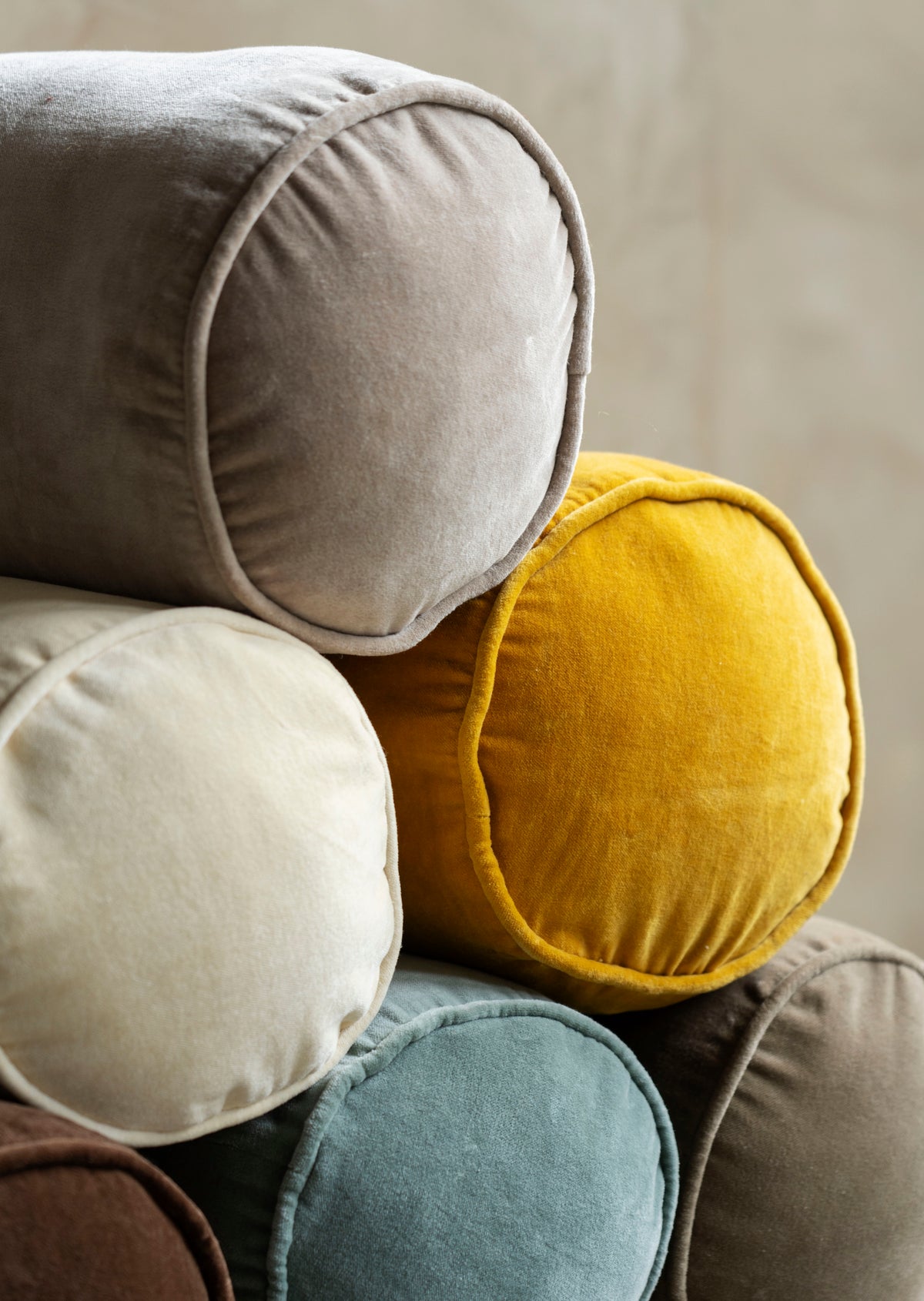 Madam Stoltz VELVET BOLSTER CUSHION – Aqua