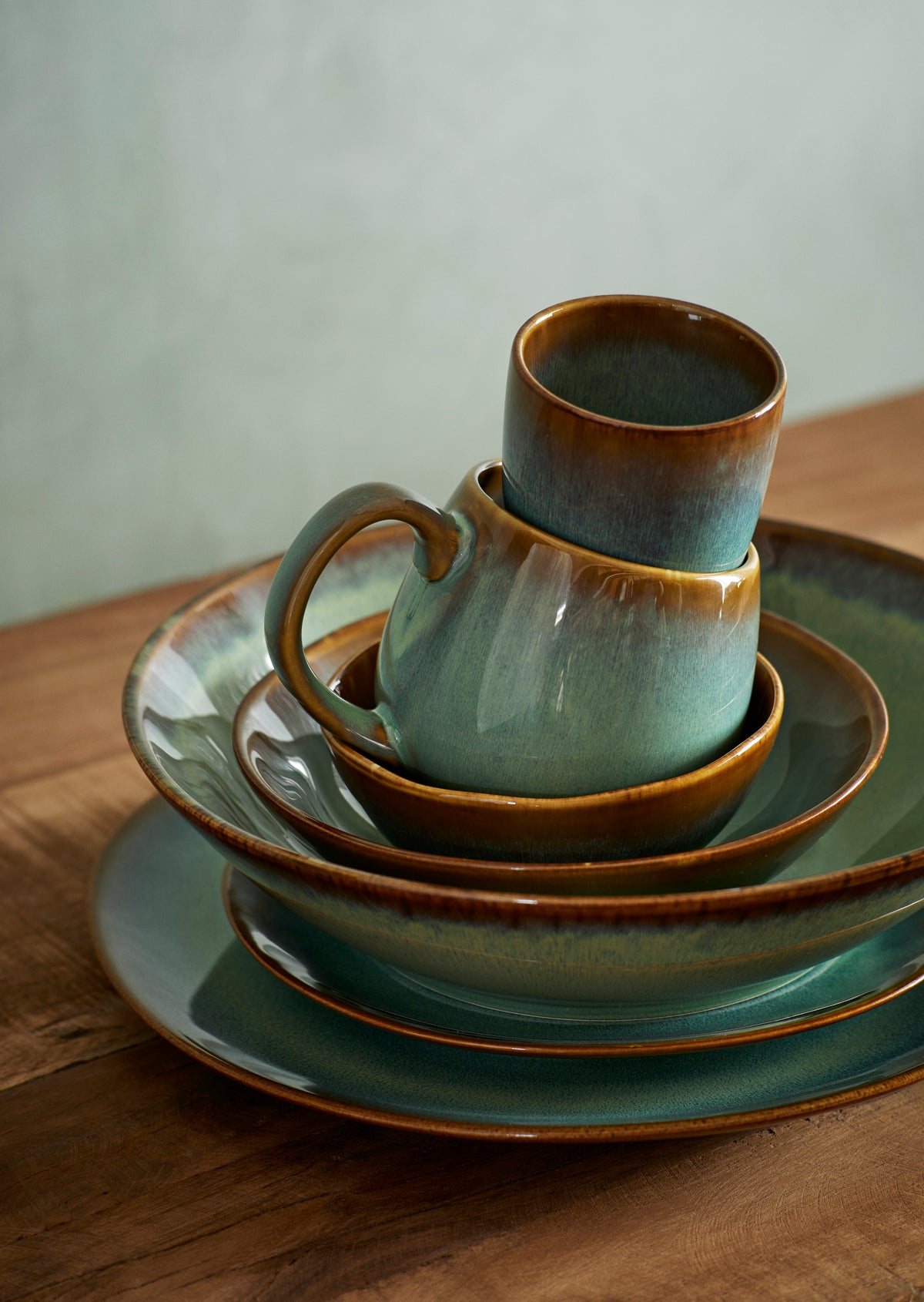 Madam Stoltz STONEWARE LUNCH PLATE – Grün